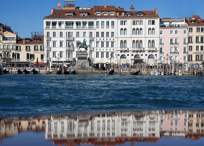 Luxury hotel only: Londra Palace Venezia