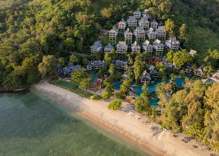  Thavorn Beach Village & Spa Phuket