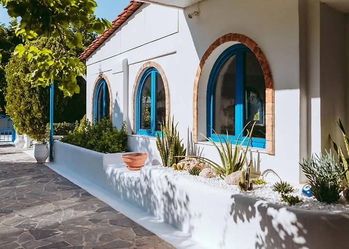 Hotel with view: Hotel Nathalie