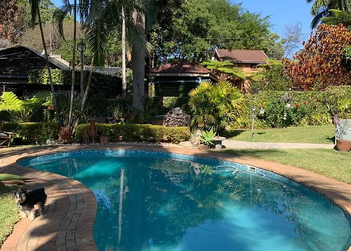 Guests house Leadwood Guesthouse