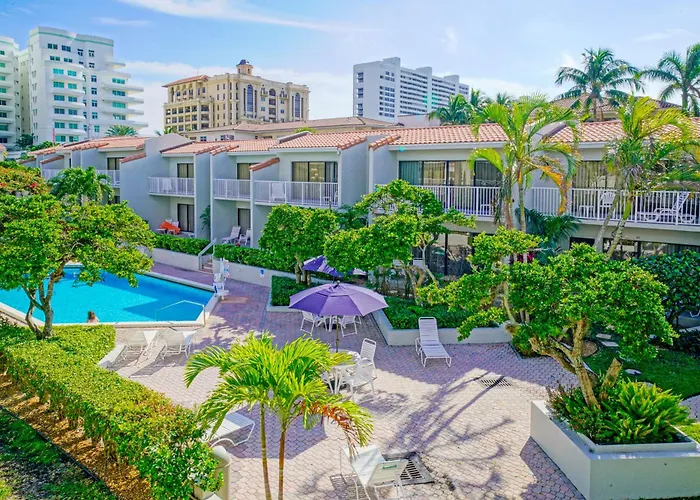 Pool Villa: Ventura At Boca Raton