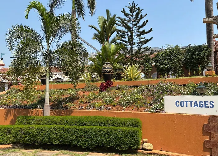 Hotel with pool: Manasa Water Park And Resort