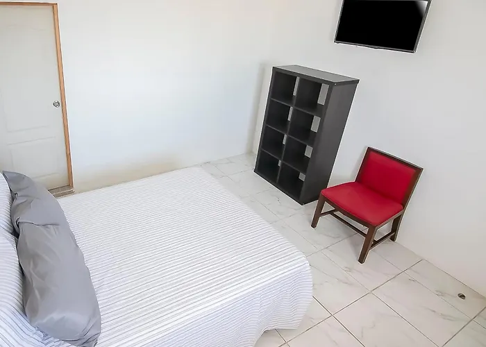 Hotel de lujo: OYO Hotel Plaza Las Torres, Cabo San Lucas