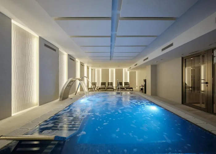 Dog friendly hotels Catalonia La Maquinista