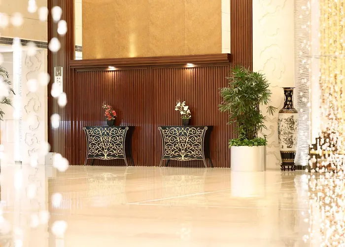 Hotel with pool: Beijing West International Trade Hotel