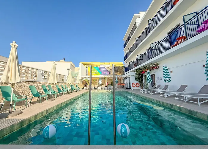 Pets Allowed Hotel Purple - Adults Only