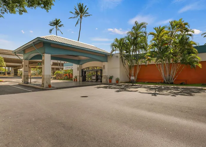 Family Hotel: Airport Honolulu Hotel, Trademark Collection By Wyndham
