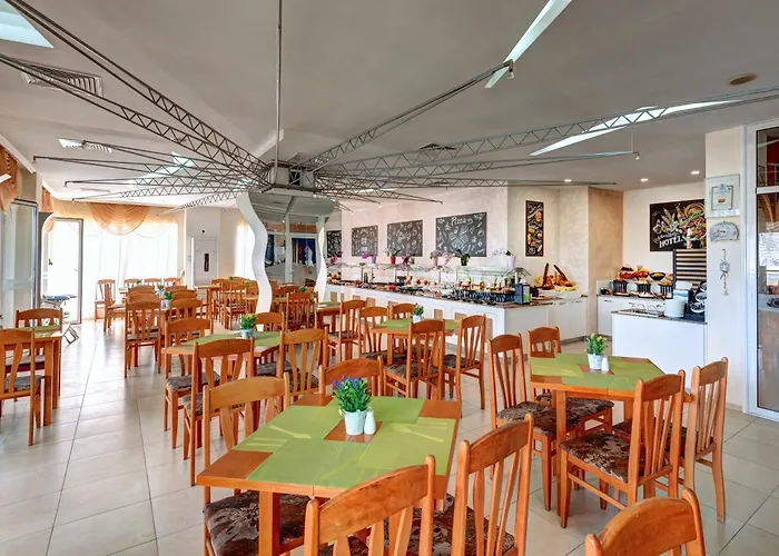 Romantic hotel: Hotel Sunny