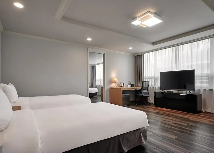 Family Hotel: Ramada Hotel And Suites Seoul Namdaemun