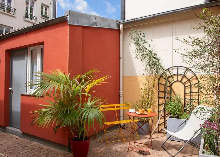 Family Hotel: Family Residence