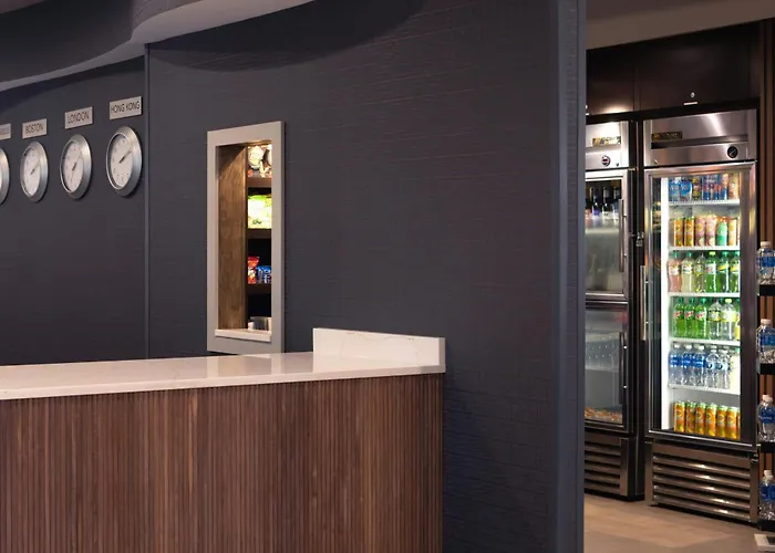 Pet Friendly hotel: Courtyard Boston-South Boston