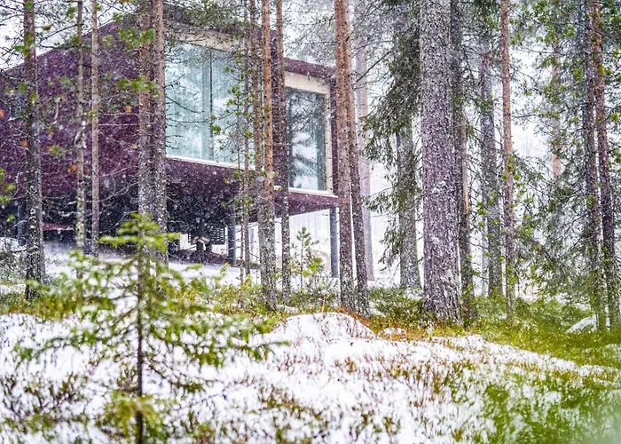 Arctic Treehouse Hotel