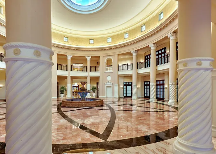 Hot Tub in Room Colonnade Coral Gables, Autograph Collection