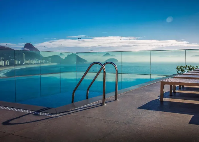 Pet Friendly hotel: Miramar By Windsor Copacabana