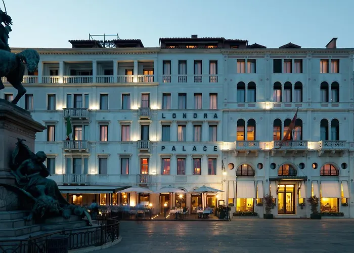 Luxury hotel only: Londra Palace Venezia