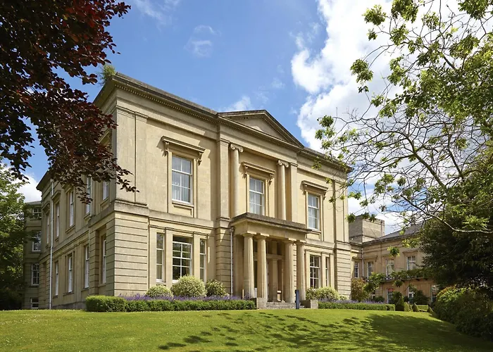 Hotel with pool: Macdonald Bath Spa Hotel