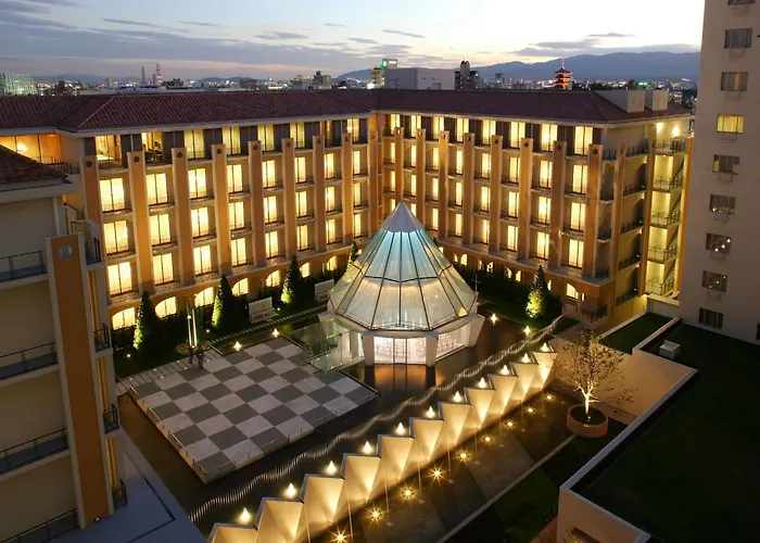 Central hotel: Miyako Hotel Kyoto Hachijo