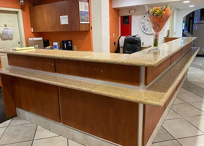Hotel barato: Travelodge By Wyndham San Antonio Lackland Afb North