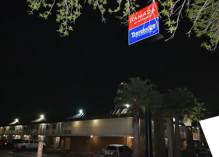 Hotel barato: Travelodge By Wyndham San Antonio Lackland Afb North