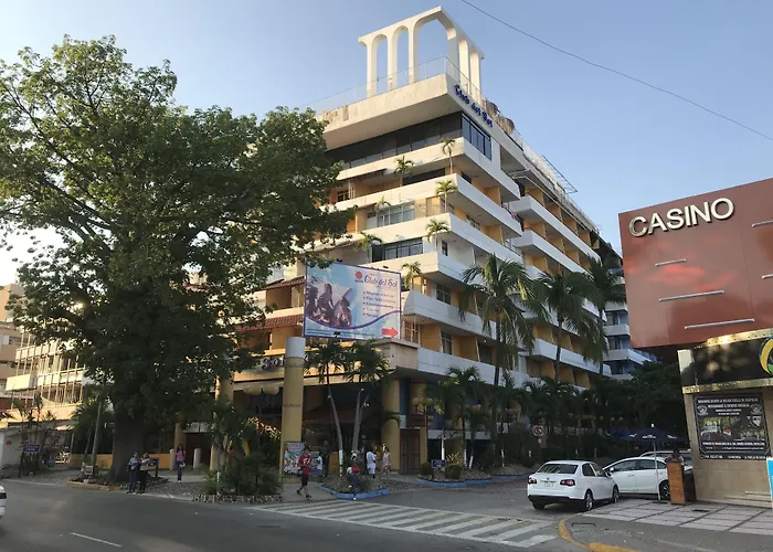 Club Del Sol By NG