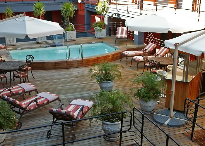 Cape Town Lodge Hotel