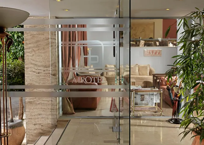 Pet Friendly hotel: Airotel Parthenon