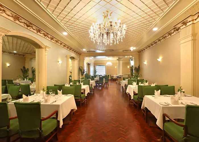 Golf hotels Ambassador, Marine Drive, Mumbai