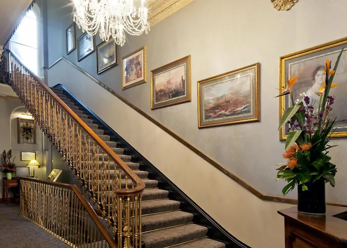 Gem Strathmore Hotel