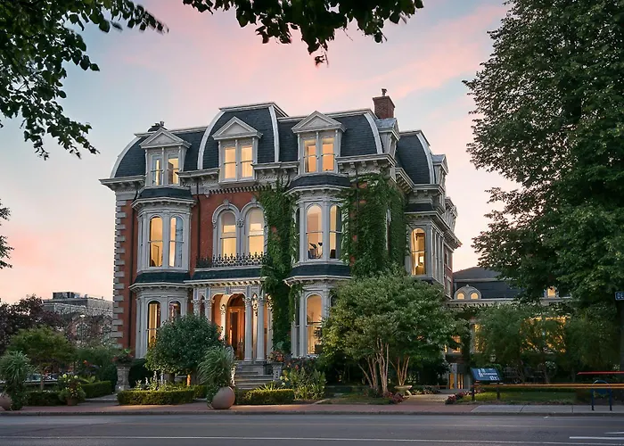 Mansion On Delaware Avenue