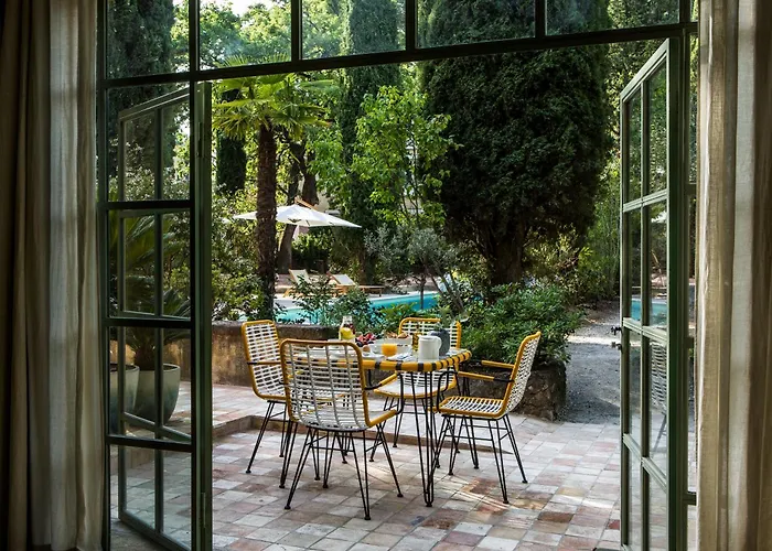 Spa Hotel: Le Pigonnet - Esprit De France