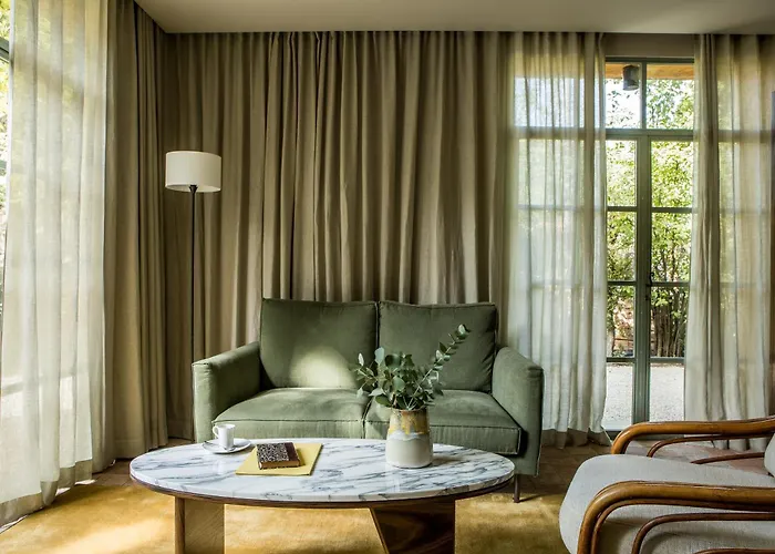 Spa Hotel: Le Pigonnet - Esprit De France