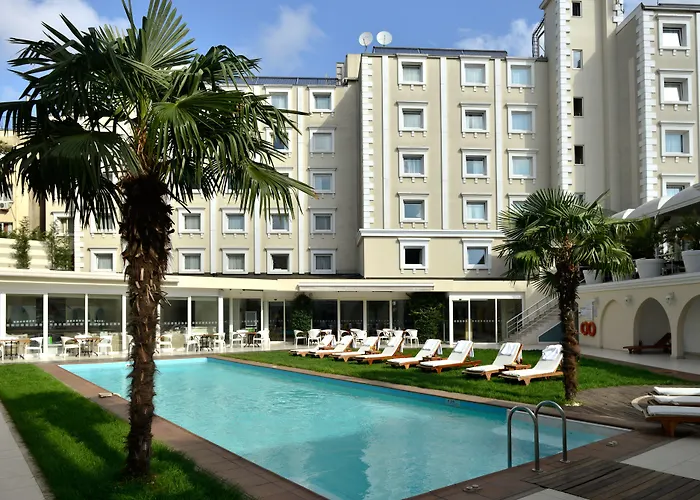 Spa Hotels Resorts Holiday Inn Istanbul City By Ihg