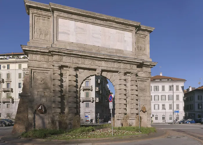 Arco Romana