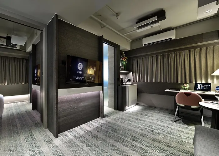 Hotel de 3 estrellas: XI Hotel