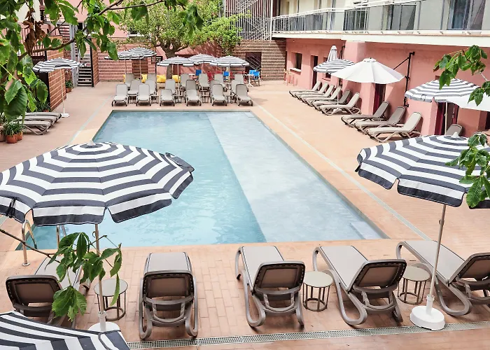 Hotel met zwembad: Tent Lloret De Mar