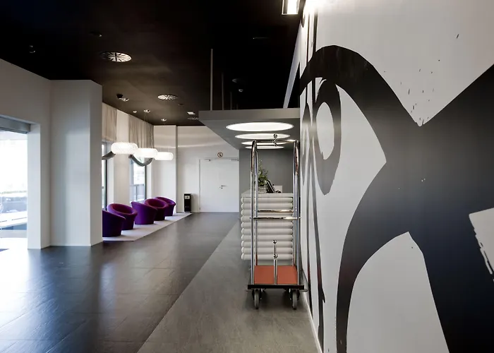 Hotel Zentral Castellana Norte