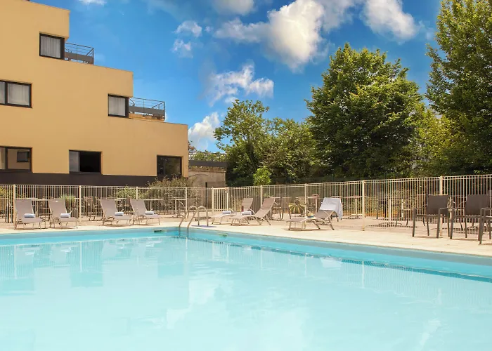 Hôtel avec piscine: The Originals City, Hôtel Alteora, Poitiers Site du Futuroscope
