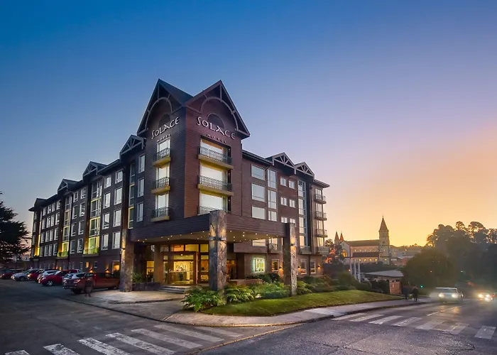 Central hotel: Solace Hotel Puerto Varas