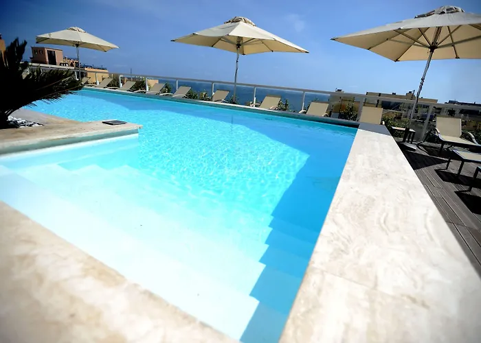 Luxe hotel: The George, Urban Boutique Hotel