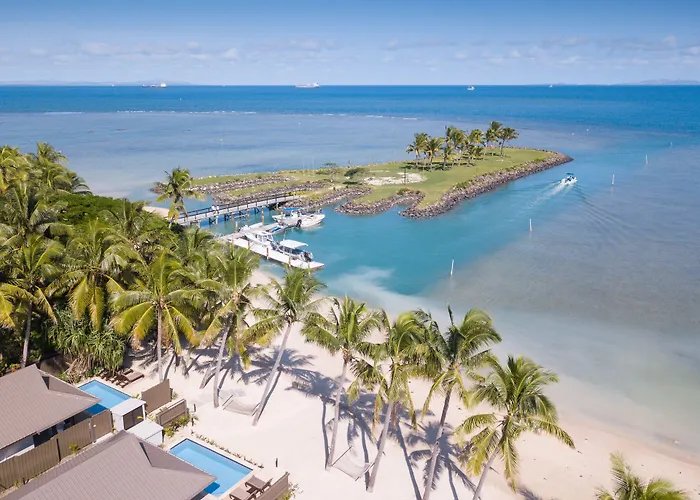 Family Hotel: First Landing Beach Resort & Villas