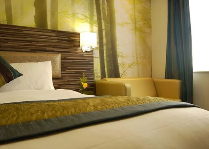 Diamond Lodge