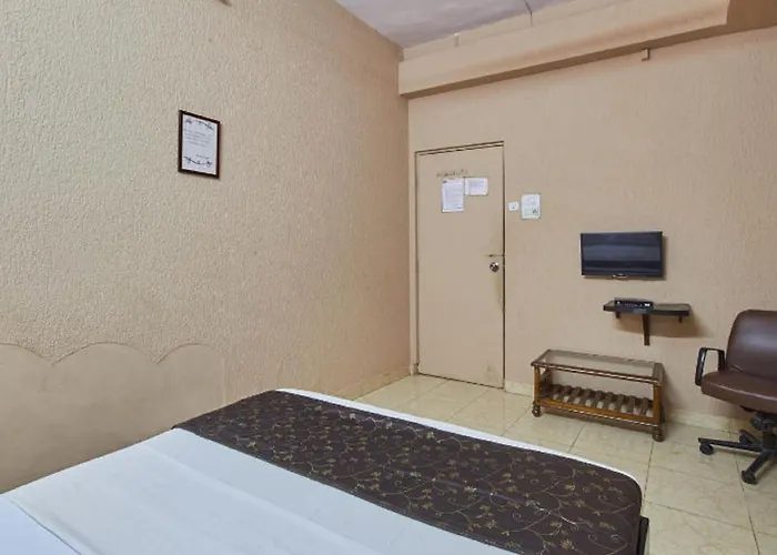 Hotel: Red Palm Residency