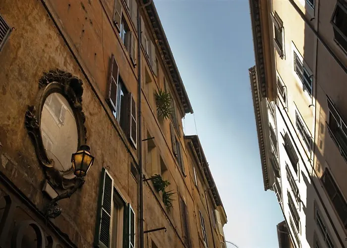 Pantheon Relais