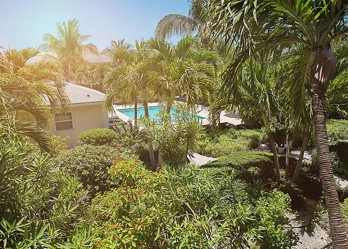 3 star hotels Island Club Turks & Grace Bay Place