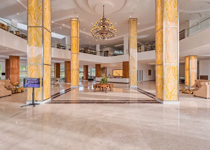 Le Eminence Puncak Convention & Resort