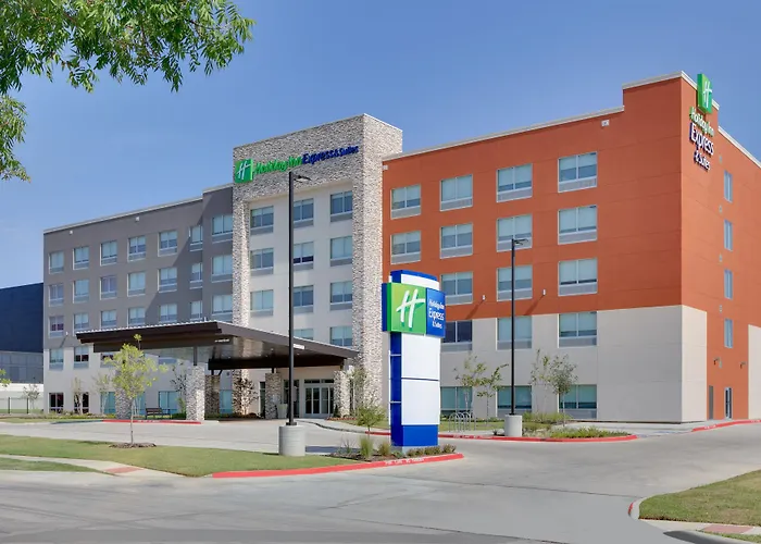 Holiday Inn Express & Suites - Nw Hwy - Love Field By Ihg