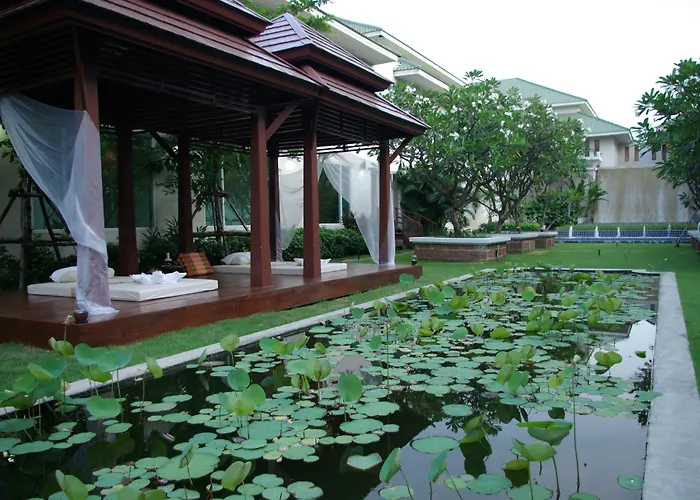 Natural Spa And Suite