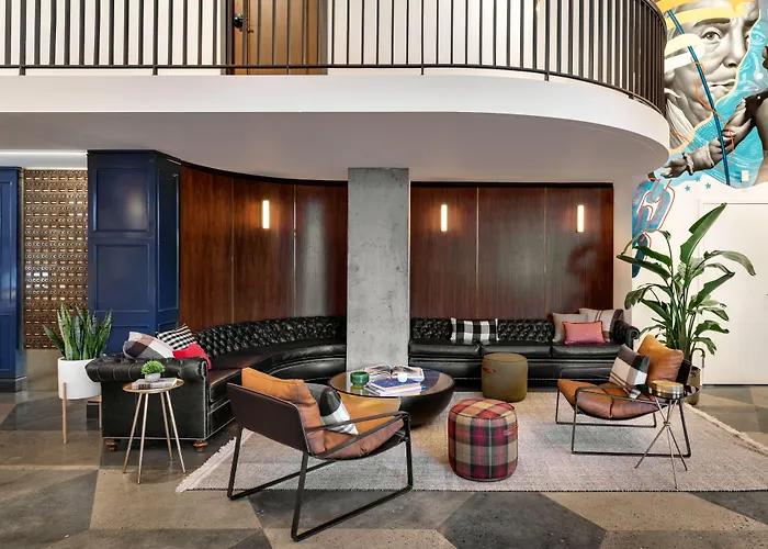 Romantisches Hotel: The Revolution Hotel