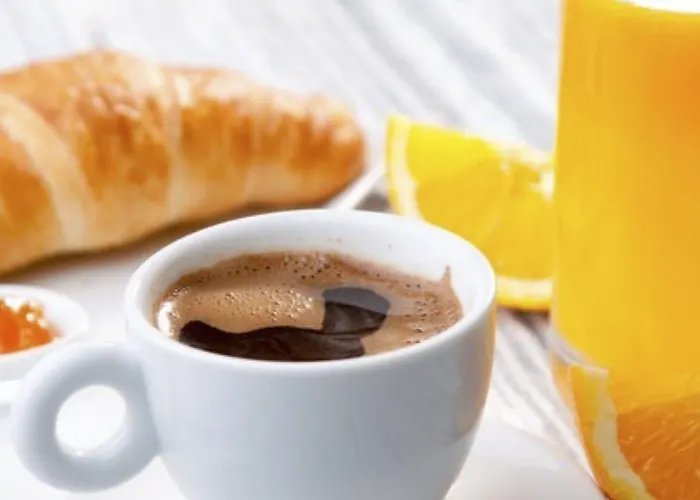 Hostel: Opera House Valencia B&B