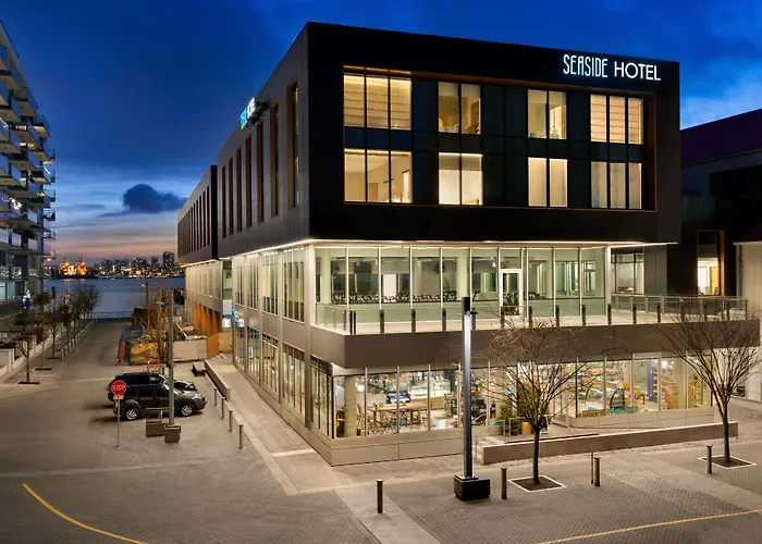 Waterpark hotels Seaside North Vancouver